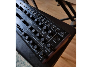 Behringer Pro-1 (8981)