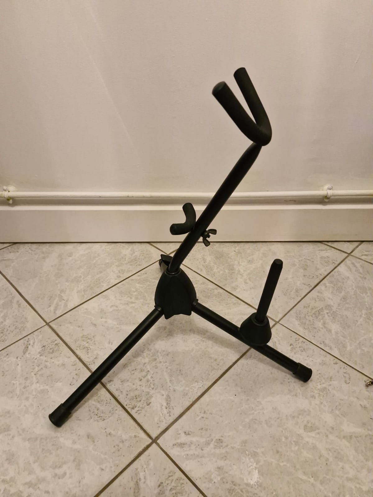 Vends pied de saxophone alto ou ténor 