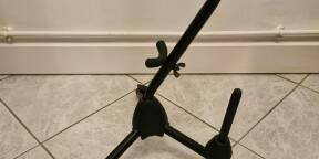 Vends pied de saxophone alto ou ténor