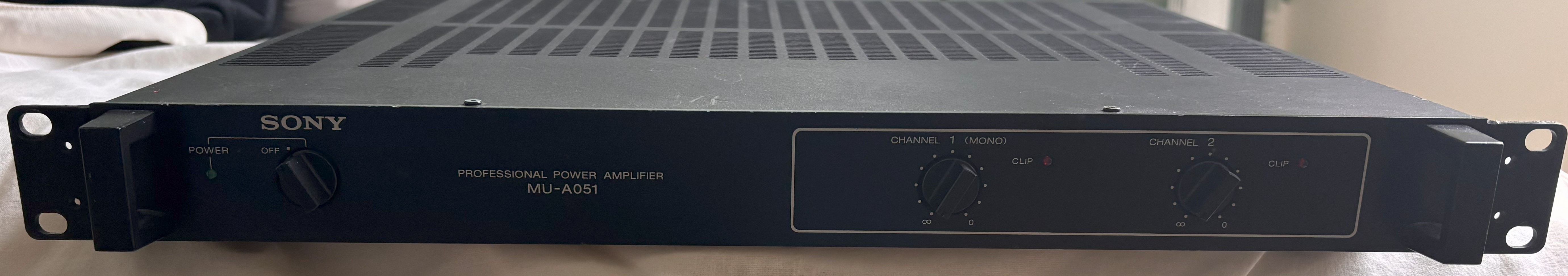 Vends ampli Monitoring Sony MU-A051