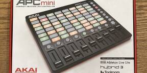 Vends Akai Professional APC MINI