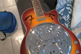 Fender FR-50CE Resonator