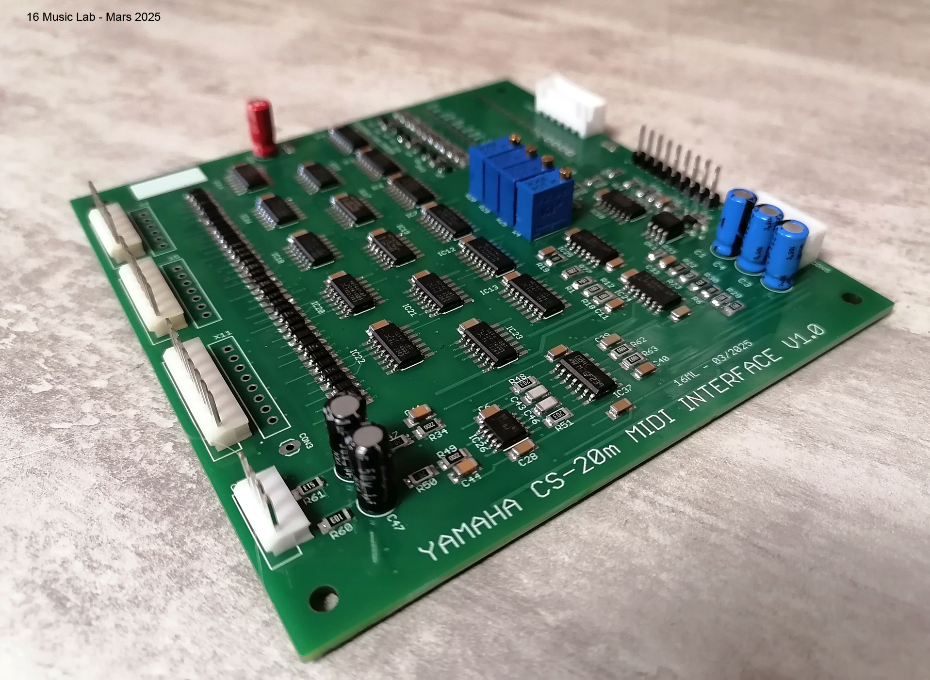 Interface MIDI pour CS20M