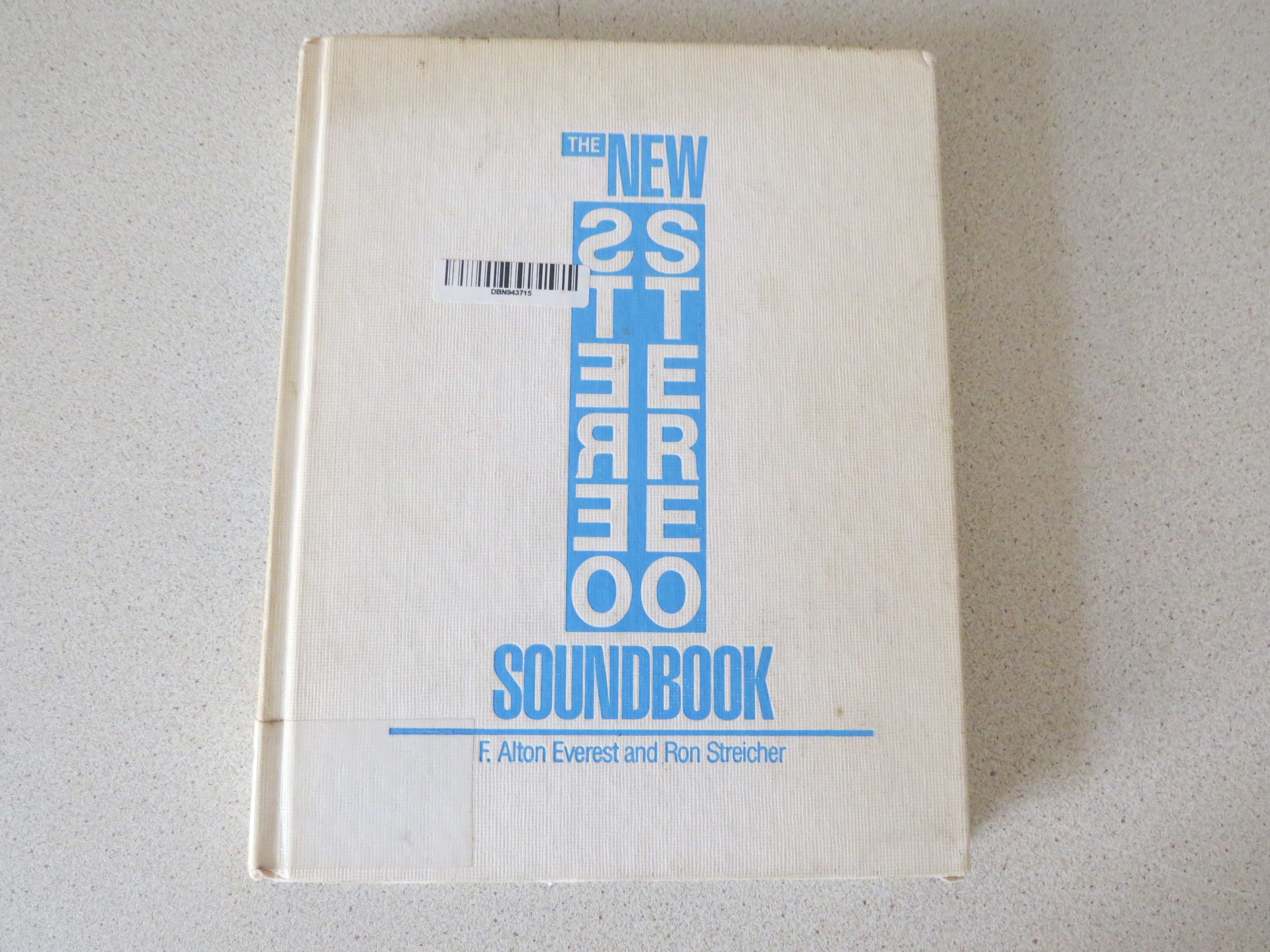 The New Stereo Soundbook, en anglais