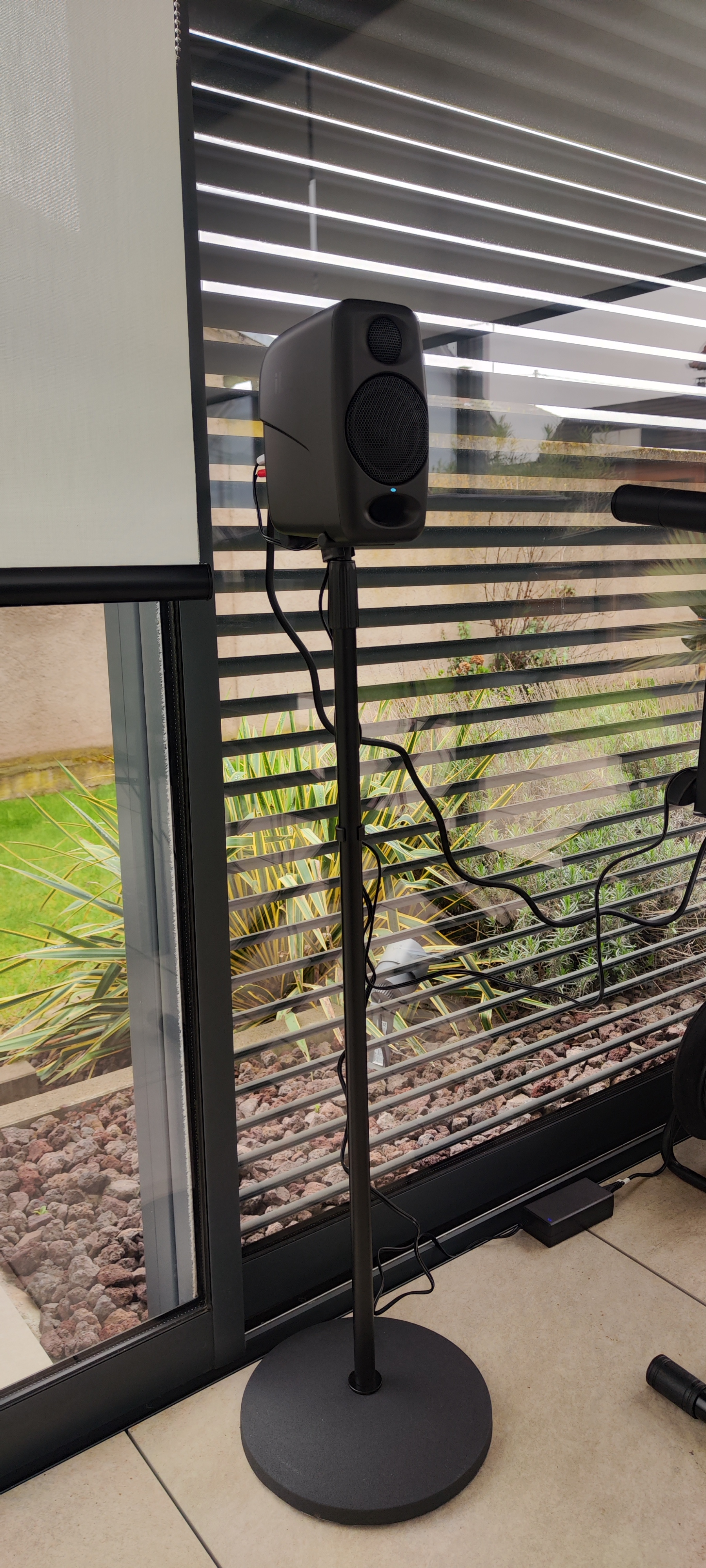 IK Multimedia iLoud Micro Monitor