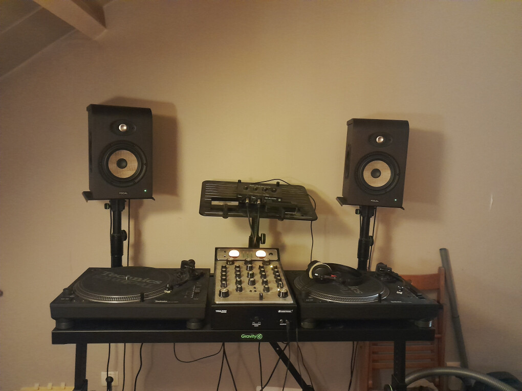 6442783.jpg 6442783.jpg