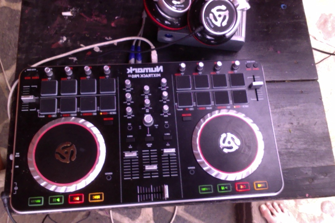 Numark Mixtrack Pro II