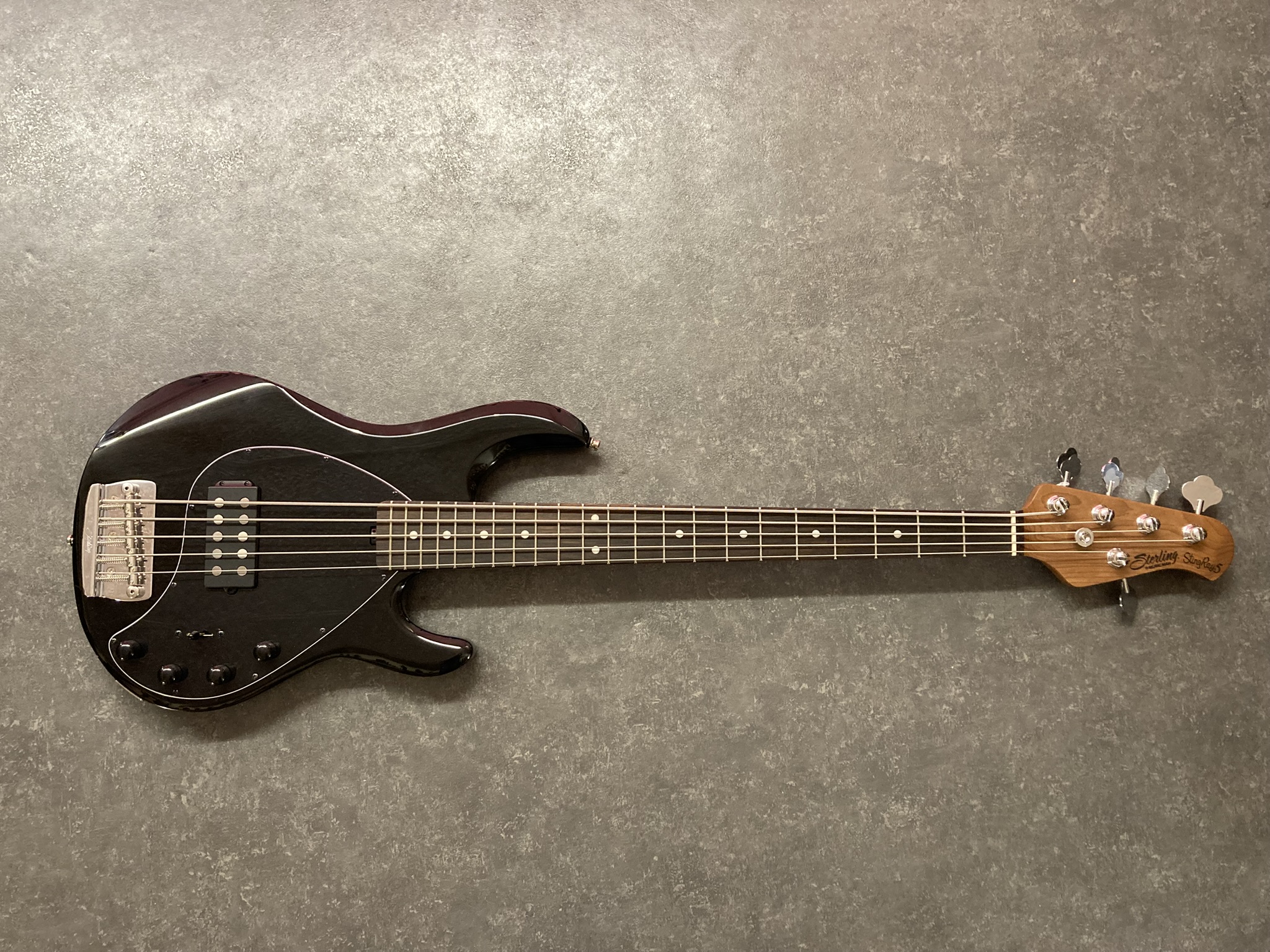 STERLING BY MUSIC MAN - Stingray 35 BK