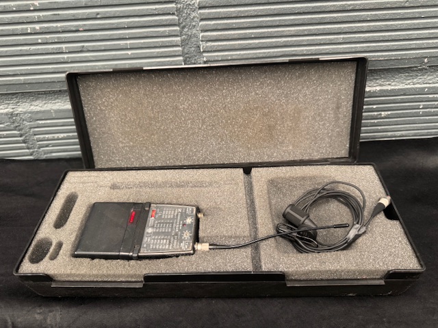 SENNHEISER SK 3063 +  MKE 40-4