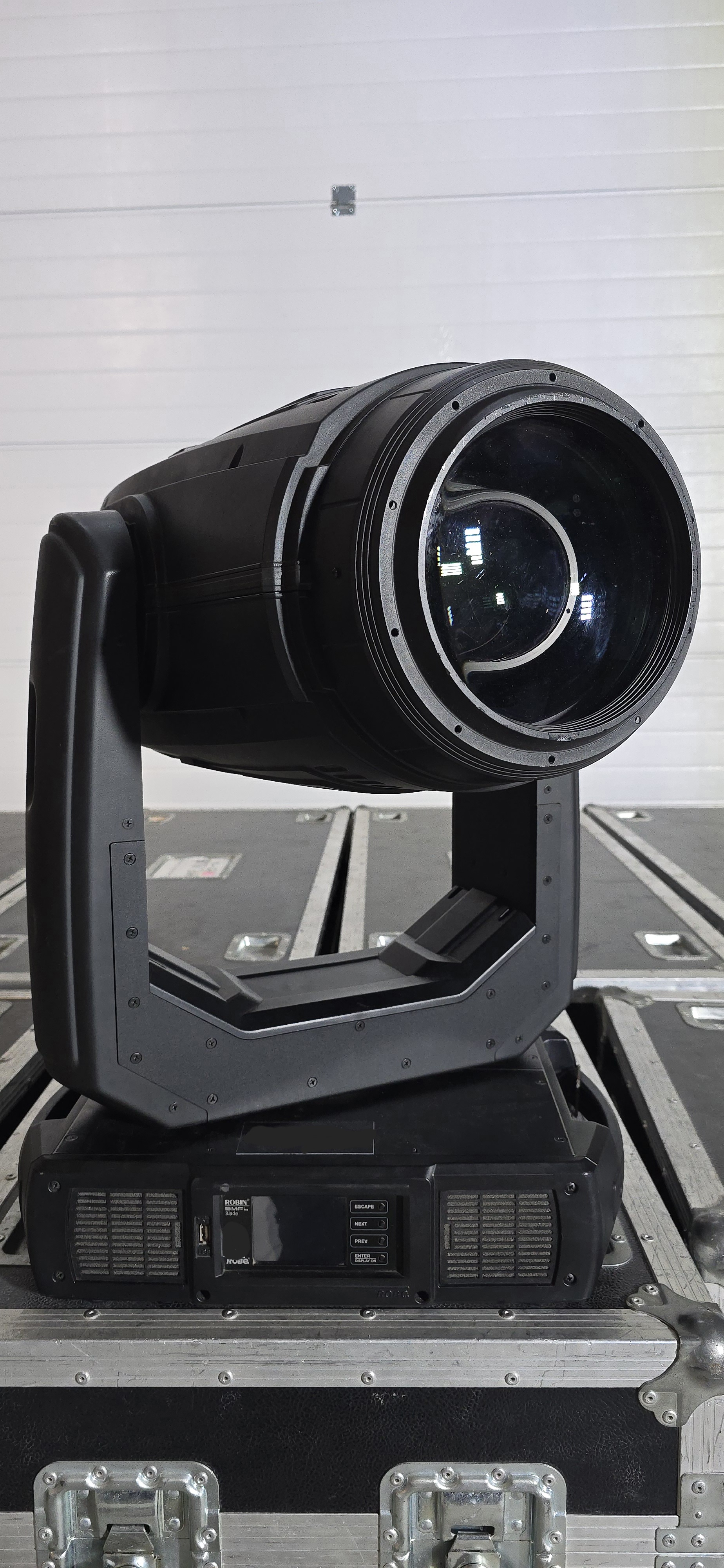 ROBE BMFL BLADE- Projecteur Asservie couteaux / spot 1700W 5°  55°