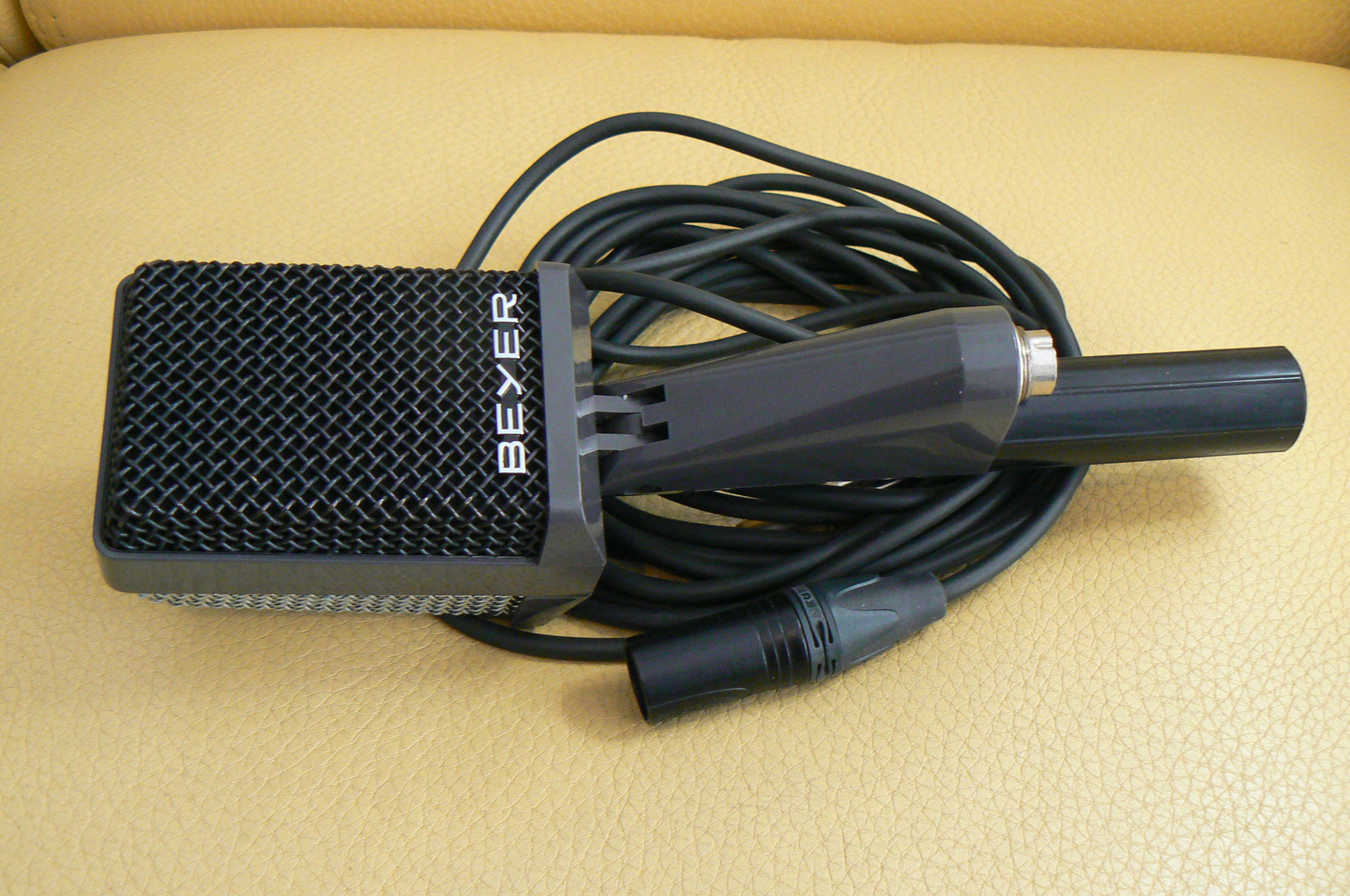 Beyerdynamic M 320 (54481)