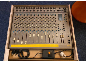 SECK CONSOLE 12-12