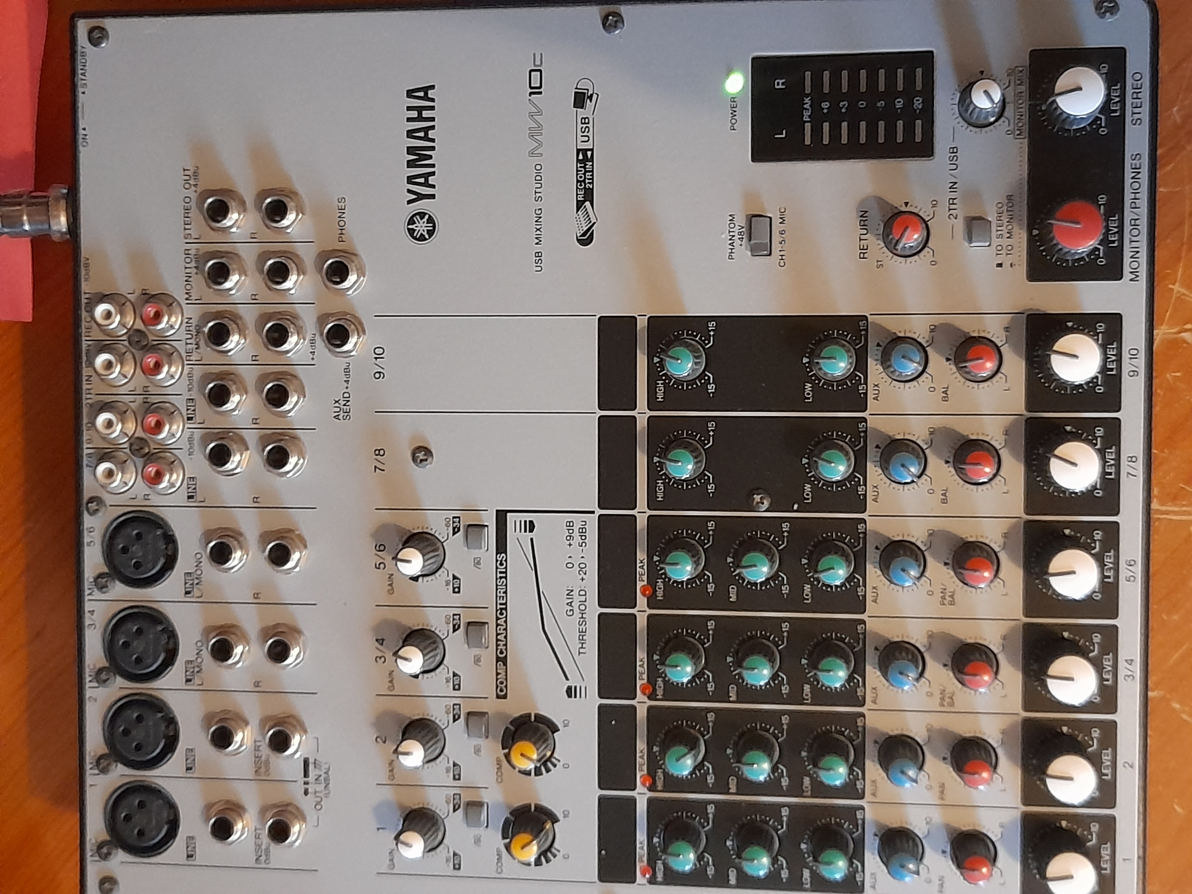Pictures and images Yamaha MW10c - Audiofanzine