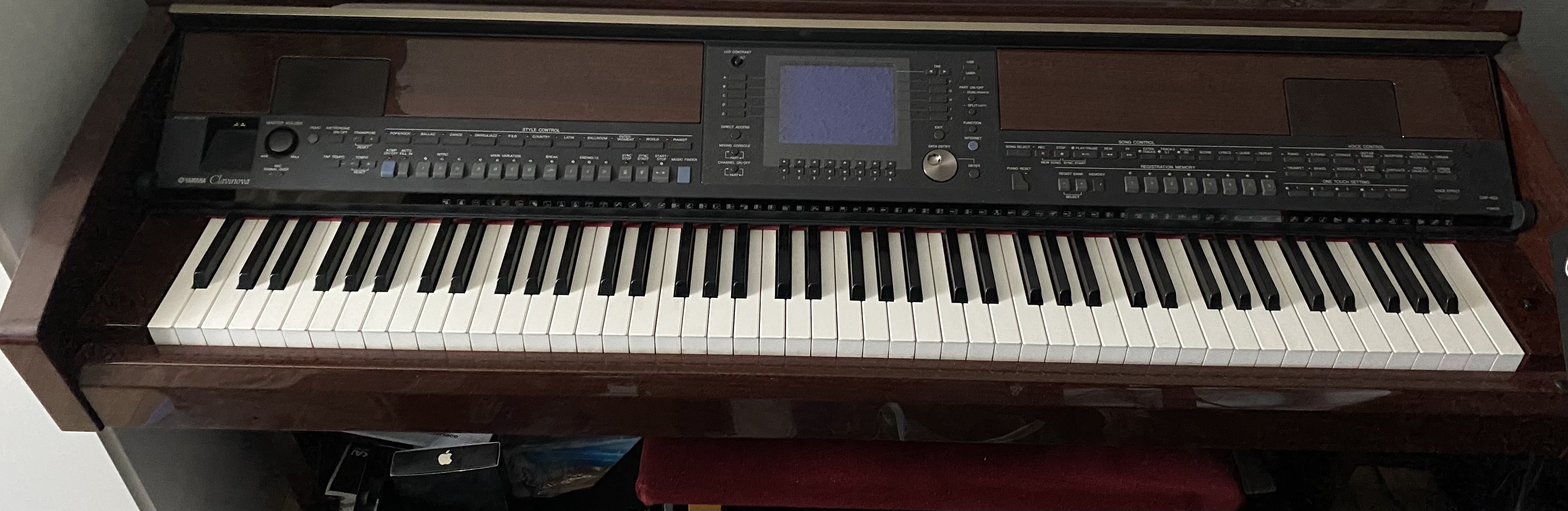 Vends Clavinova CVP 403