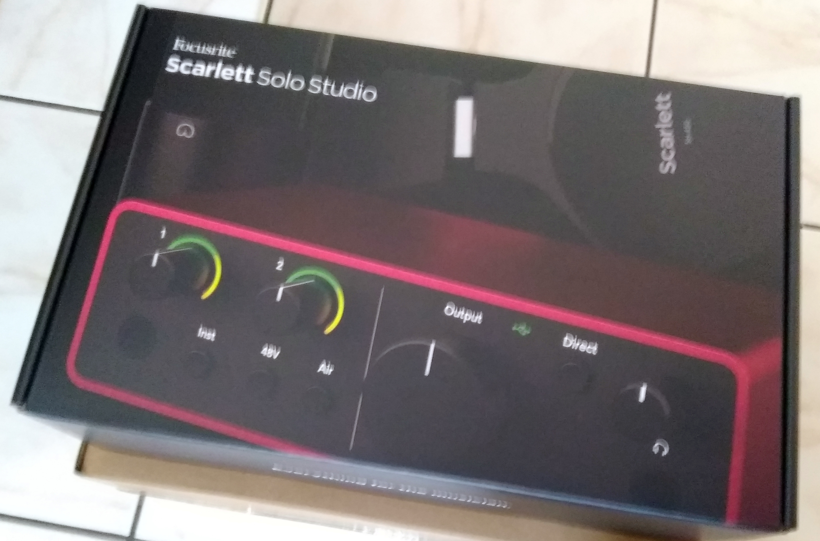 Focusrite Scarlett Solo Studio 4eG (NEUF)