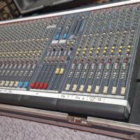 Allen & Heath GL2000 24 pistes