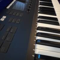 Native Instruments Komplete Kontrol S49 MK2 - (Comme Neuf)