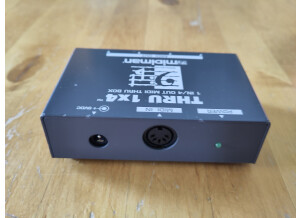 M-Audio Thru 1x4 (34562)