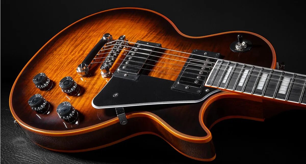 Widow Les Paul CustomCloseUp2