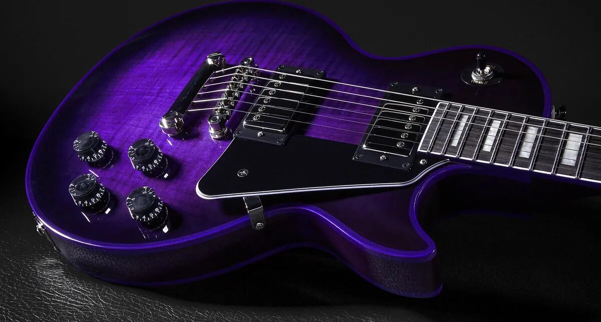 Widow Les Paul CustomCloseUp3