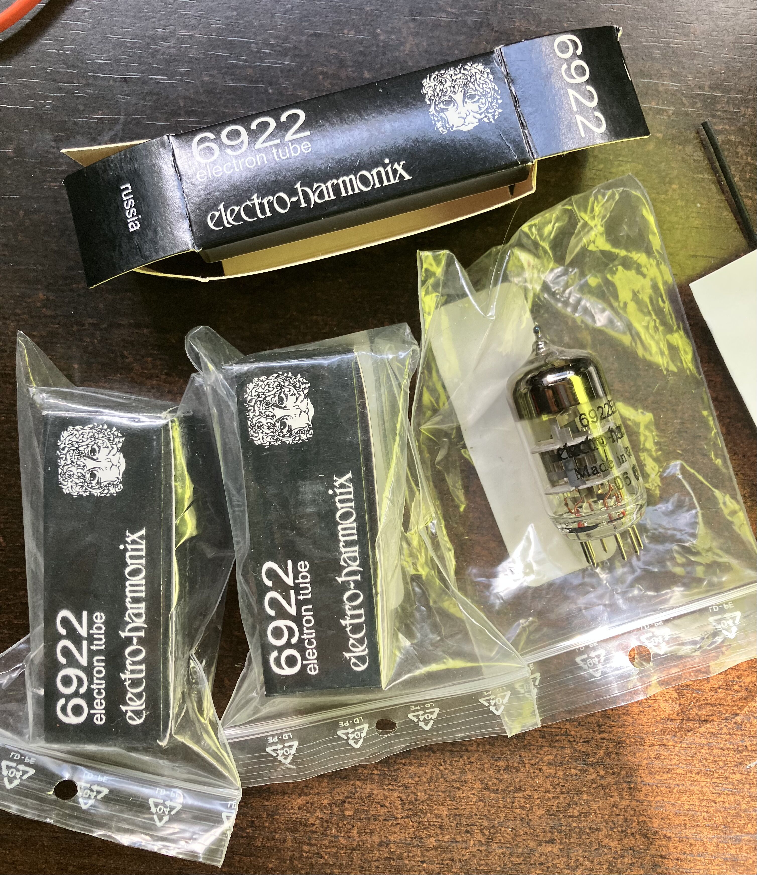 LAMPES 6922 ELECTRO HARMONIX 