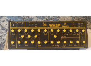 Behringer Wasp Deluxe (45547)