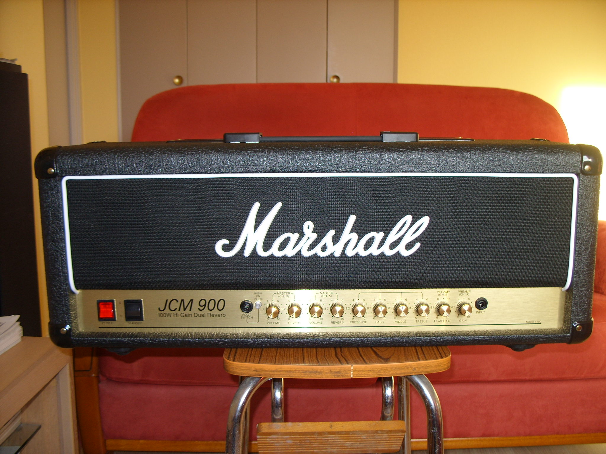 Tête d'ampli Marshall JCM 900