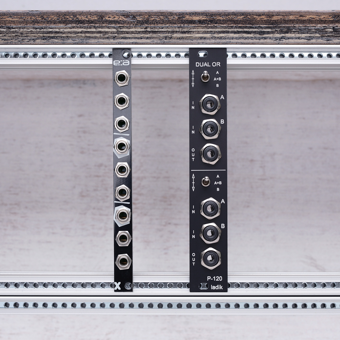 Ladik P-120 Dual Switchable OR (black) - neuf