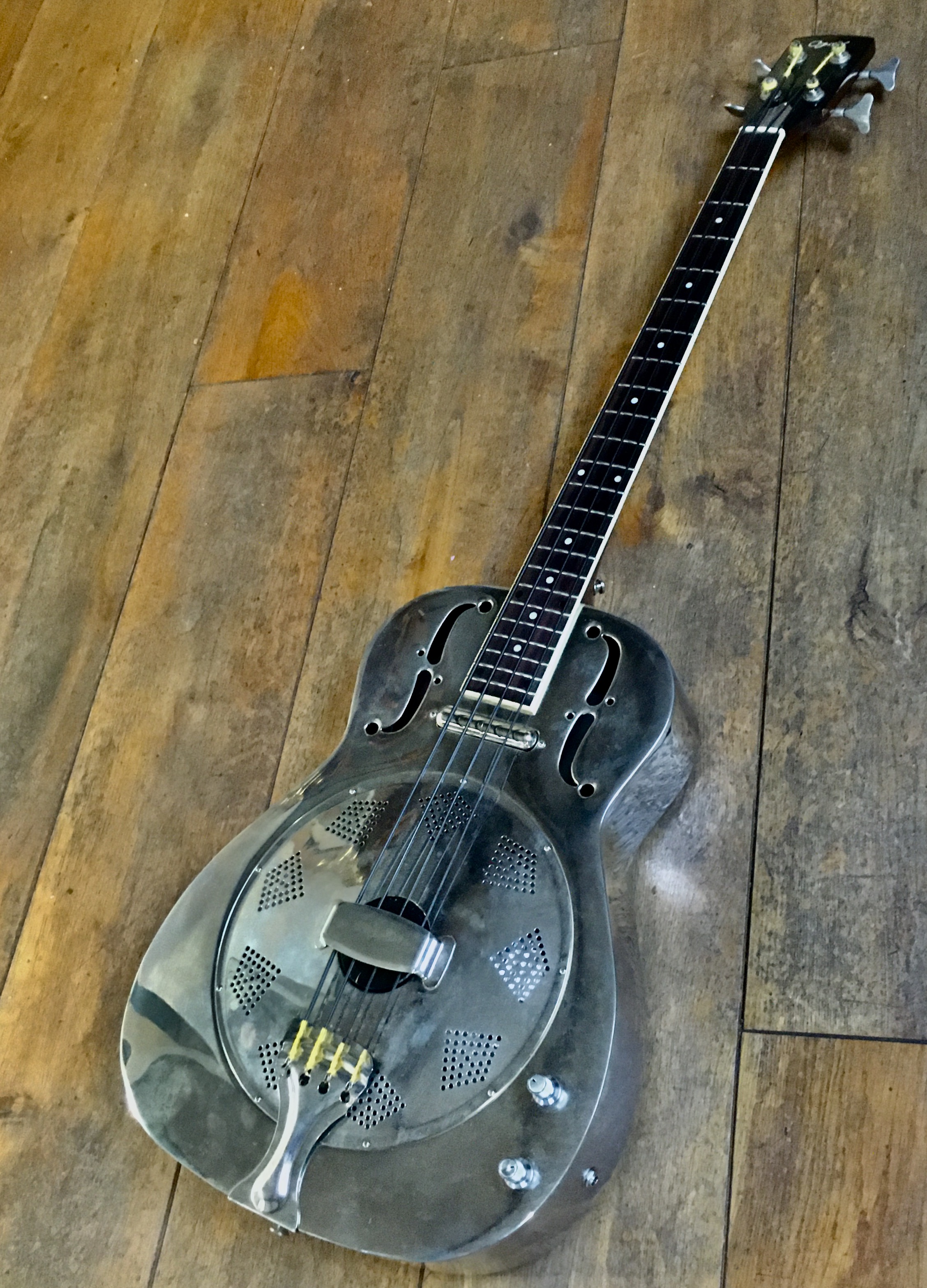 Vends BASS  ozark 3516 electro acoustic bass resonator
