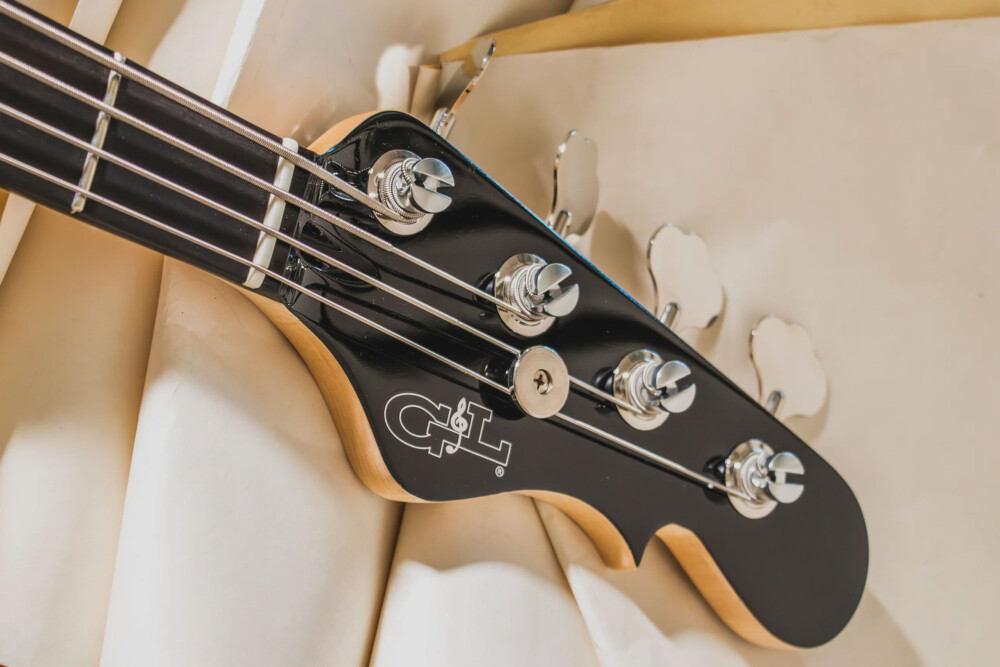 Pancho Tomaselli Signature JBHead