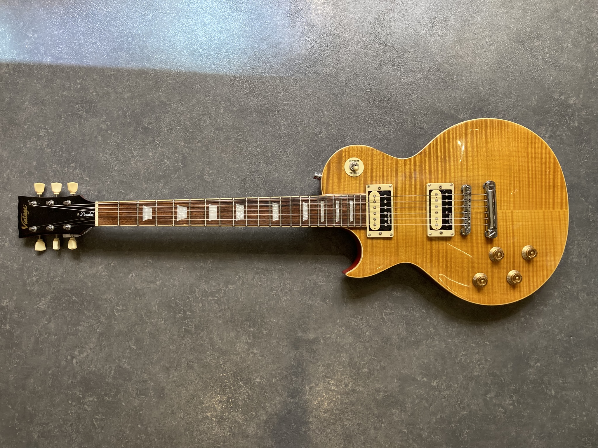 VINTAGE - Paradise Gaucher + Housse