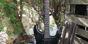 Vends Fender Stratocaster Japan 1983