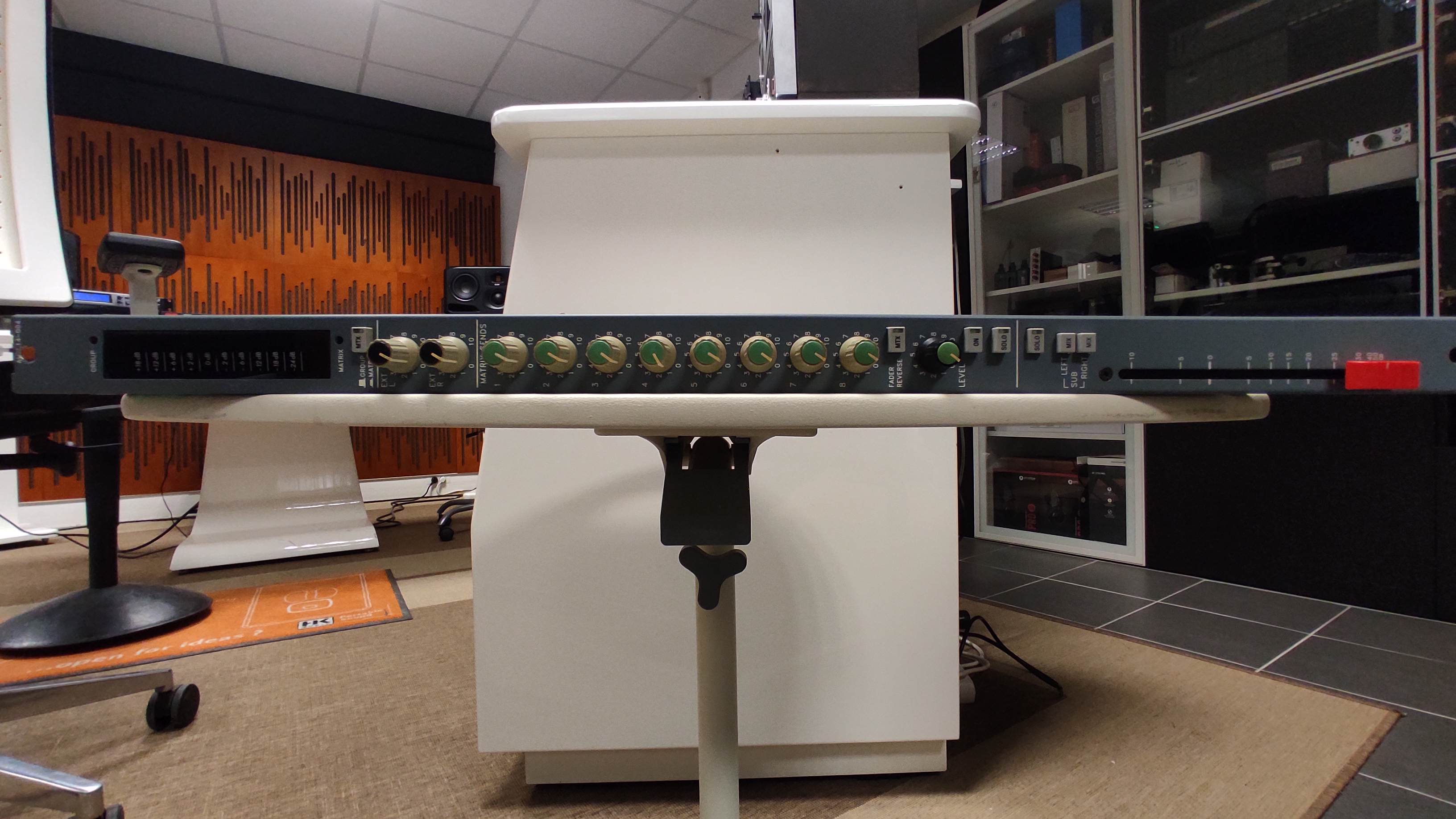 Table de mixage DDA modèle FORUM modules AUX