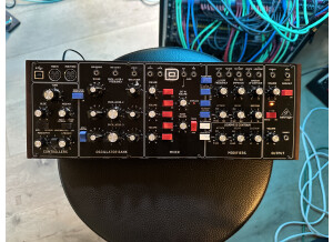 Behringer Model D (70006)