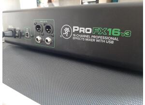 Mackie ProFX16v3 (29013)