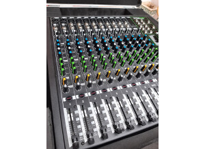 Mackie ProFX16v3 (74557)