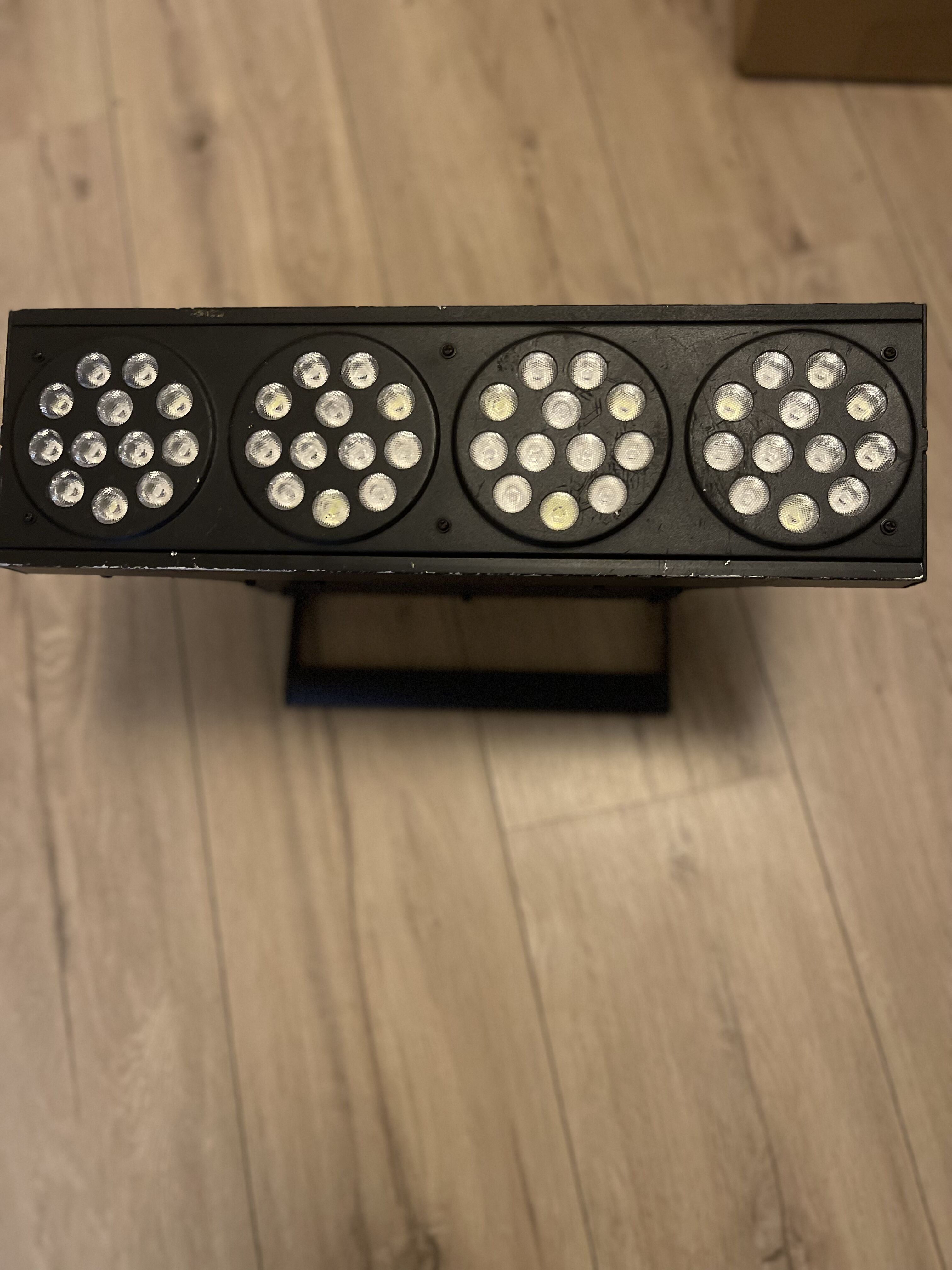 Ledbar nicols 481 rgbw
