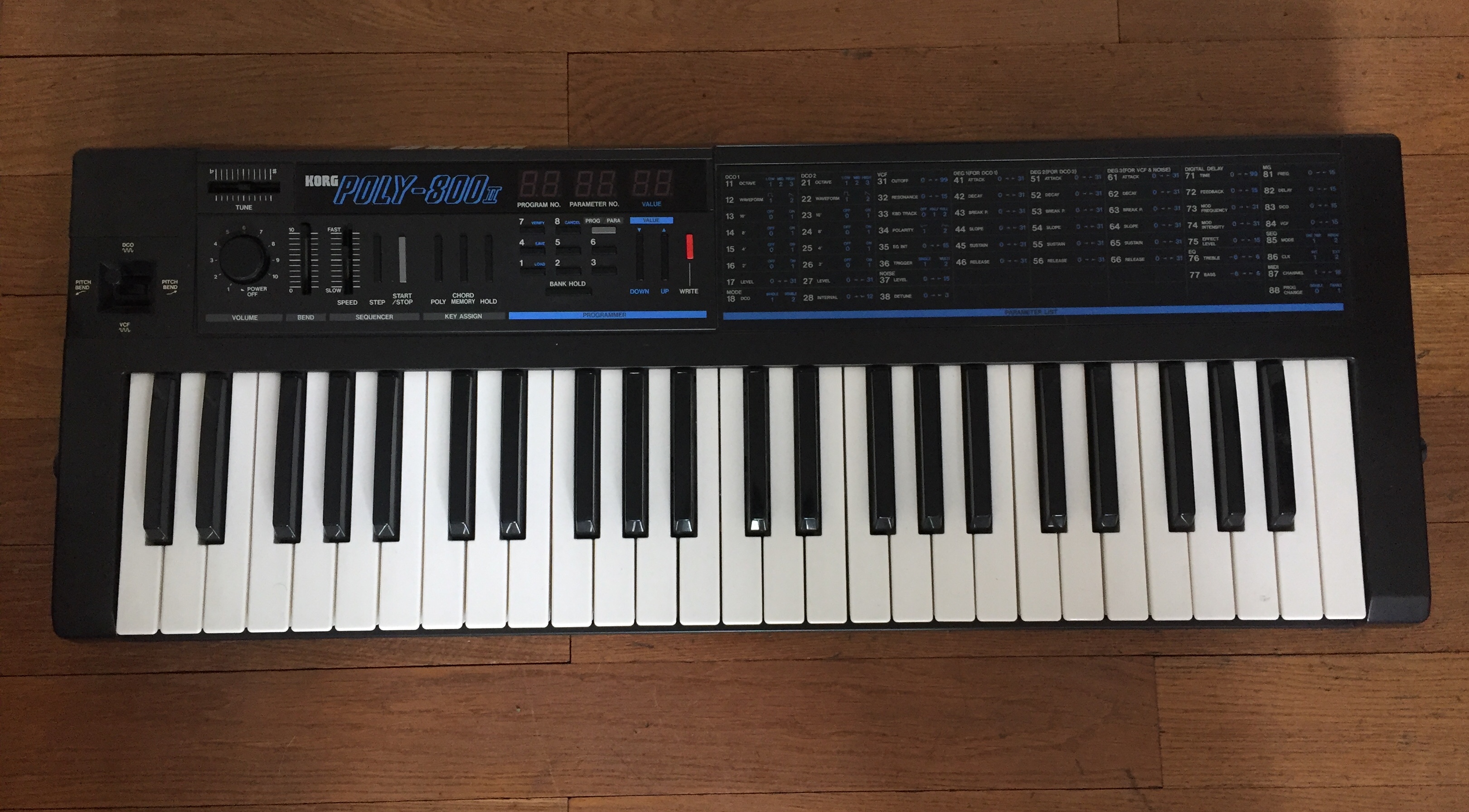 Vends Korg Poly800 Mk2