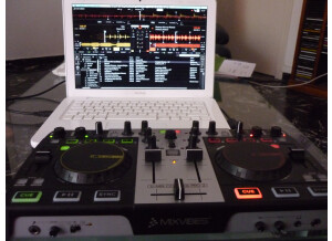Mixvibes U-Mix Control Pro 2 (82591)