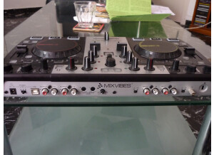 Mixvibes U-Mix Control Pro 2 (63762)