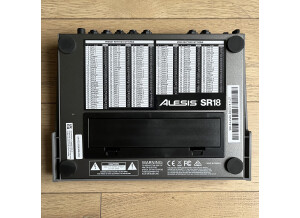 Alesis SR-18 (25412)