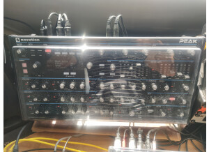 Novation Peak (58660)