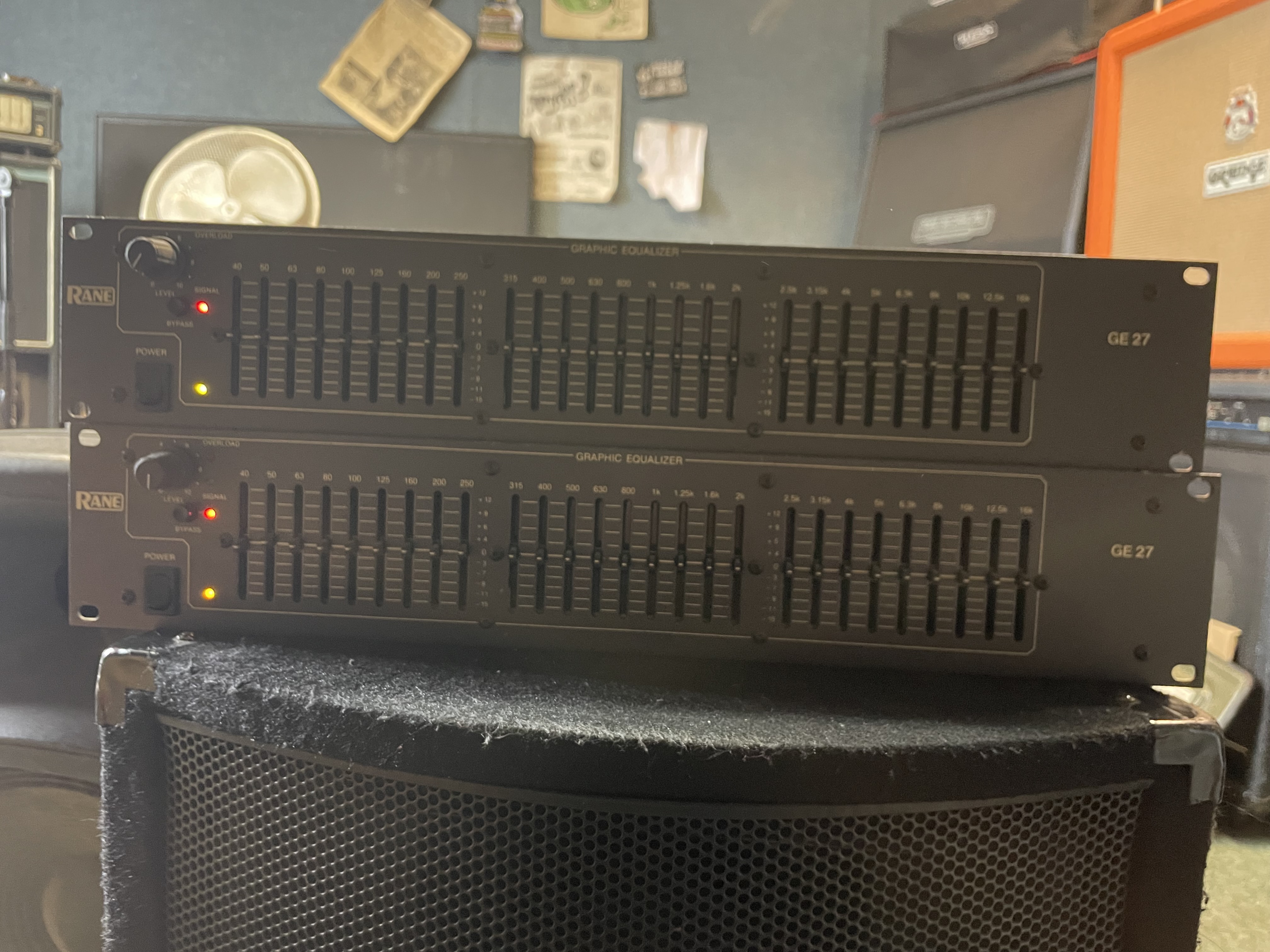 Vends 2 Equaliseur Graphique Rane GE 27