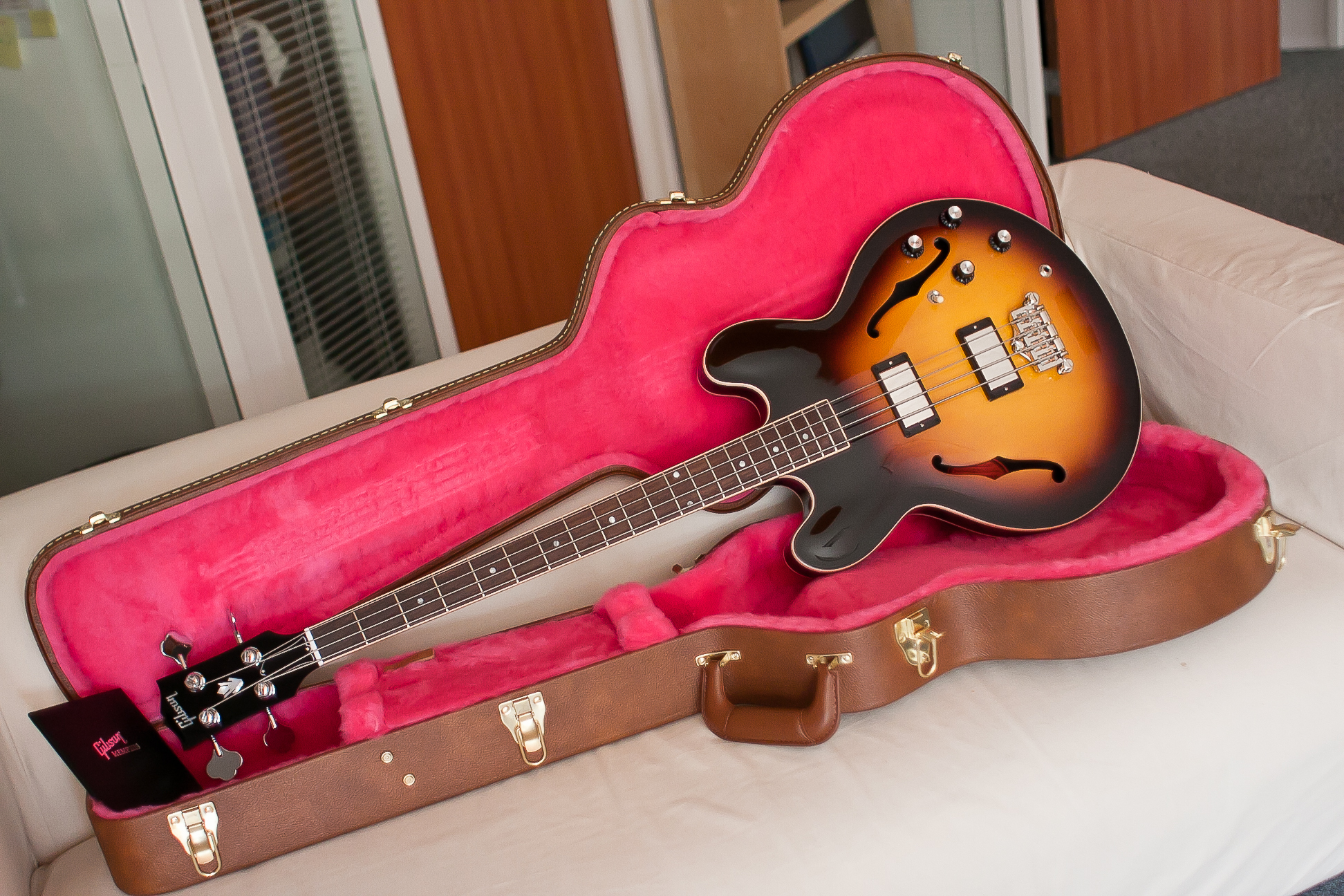Gibson ES-335 Bass