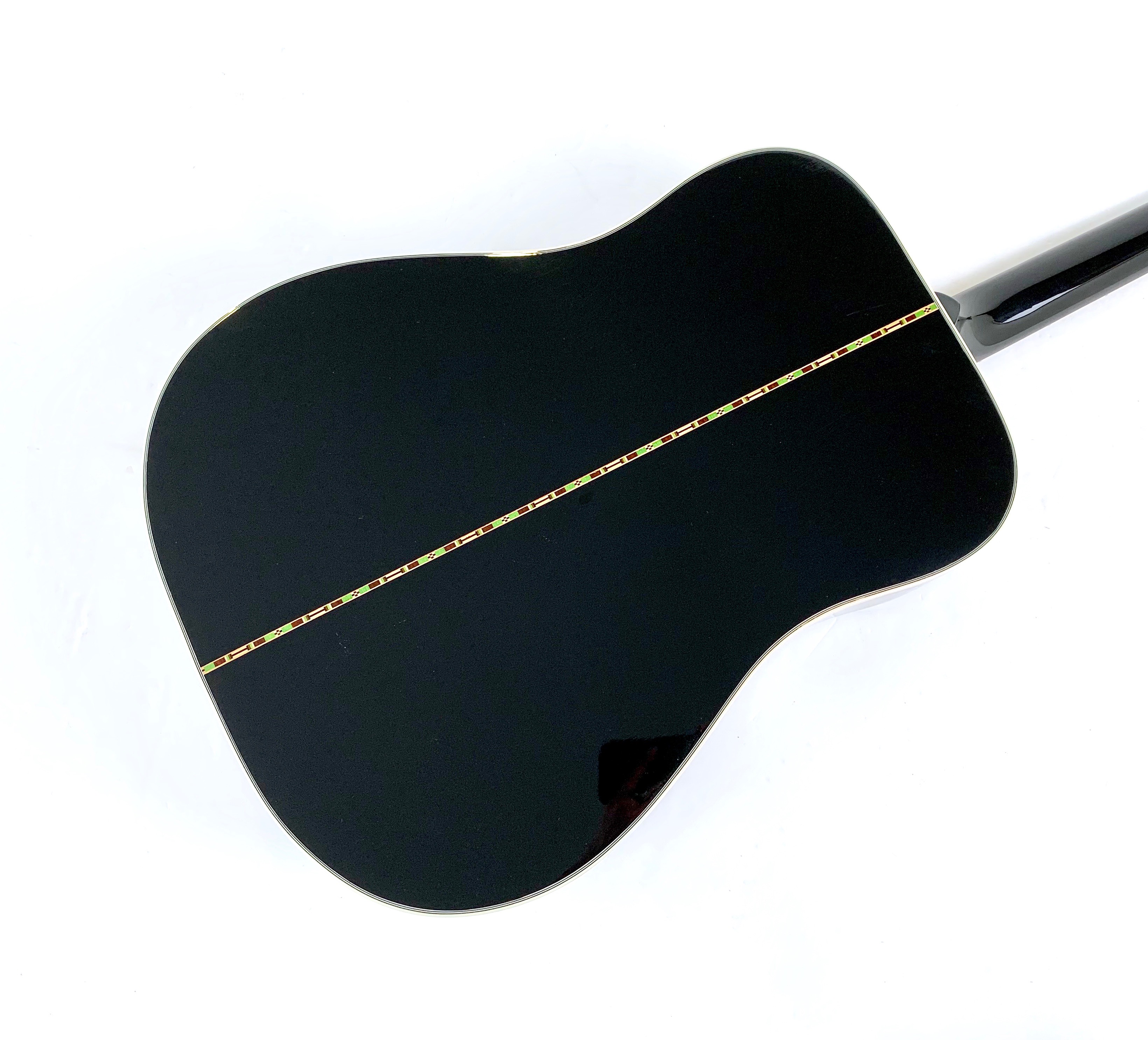 Gibson Dove (38567)