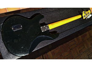 Music Man STINGRAY 4 H 1992 BLACK body MAPLE neck 2EQ (56985)