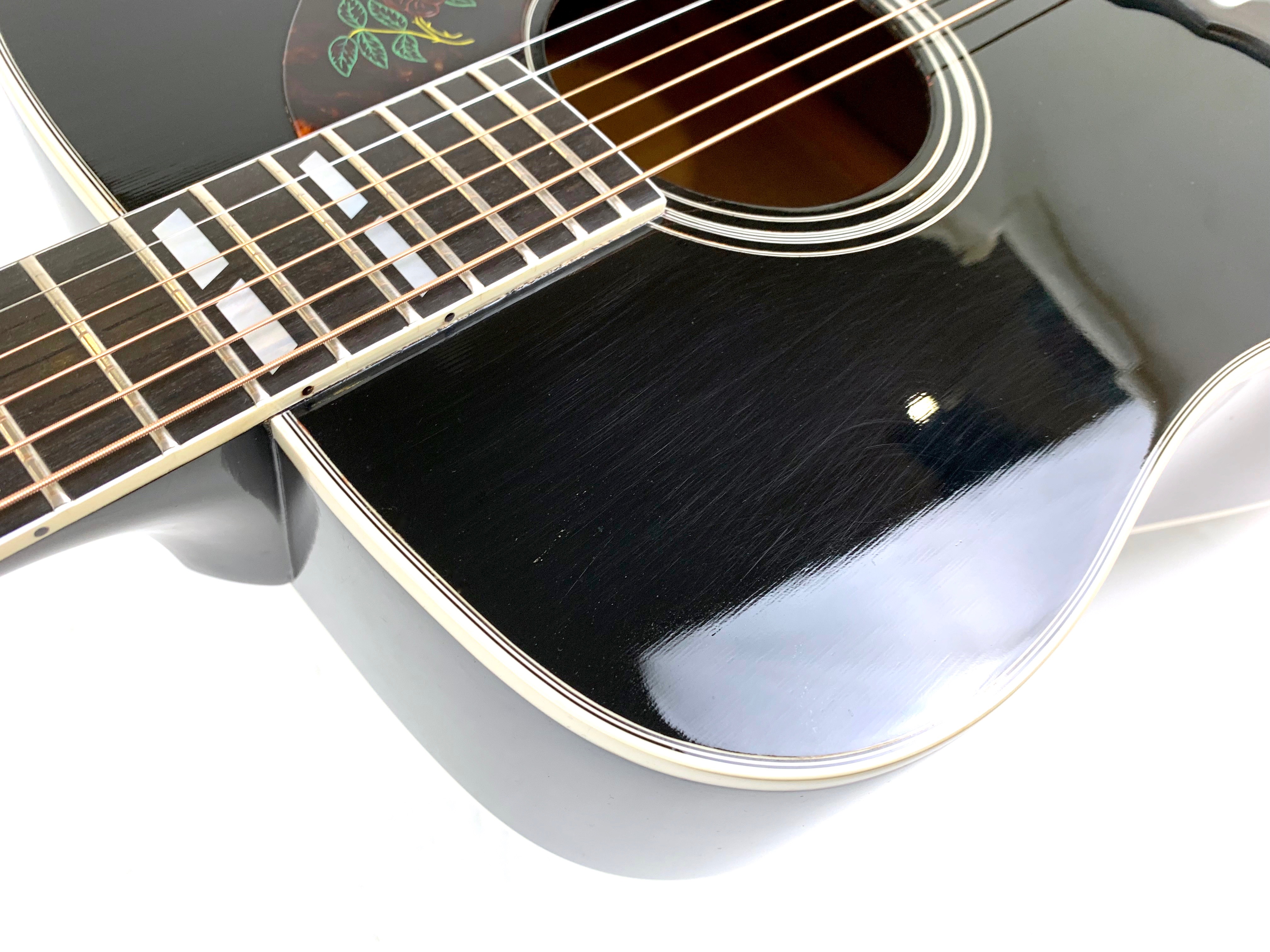 Gibson Dove (72641)