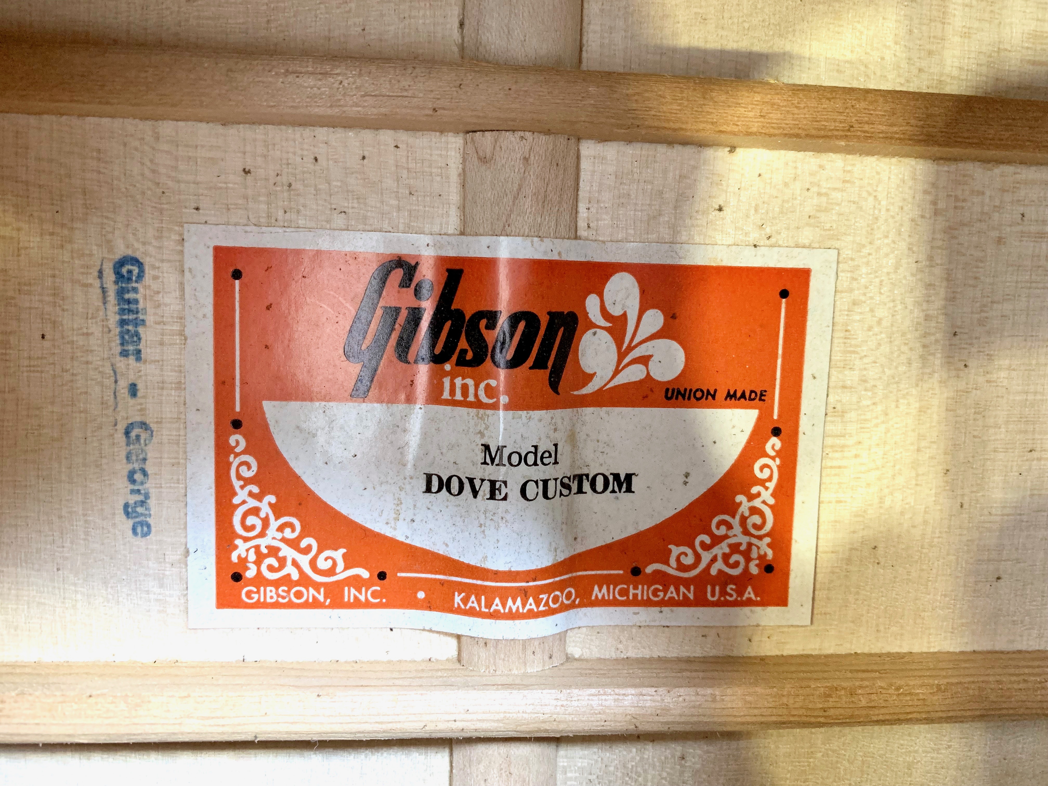 Gibson Dove (48480)