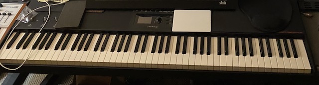 Studiologic sl 88 studio comme neuf et 2 extensions 