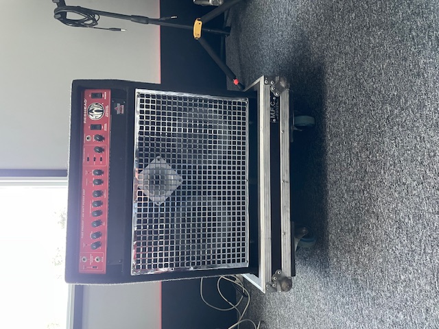 Vend Ampli basse combo SWR REDHEAD